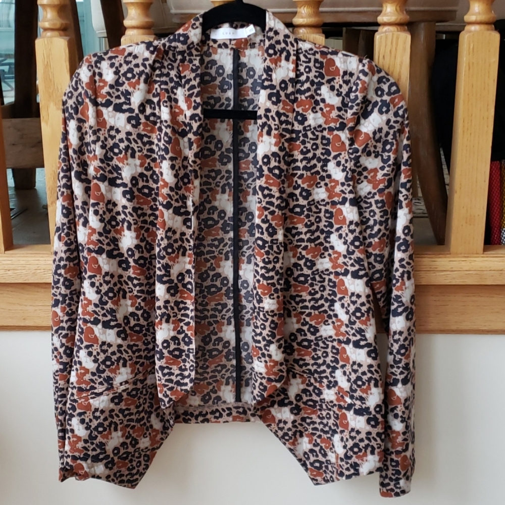 Leopard print lightweight blazer jacket sz small